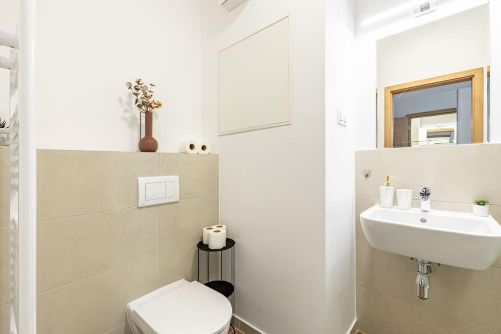 Cityscape Oasis: Active Studio Heaven Bratislava Exterior foto