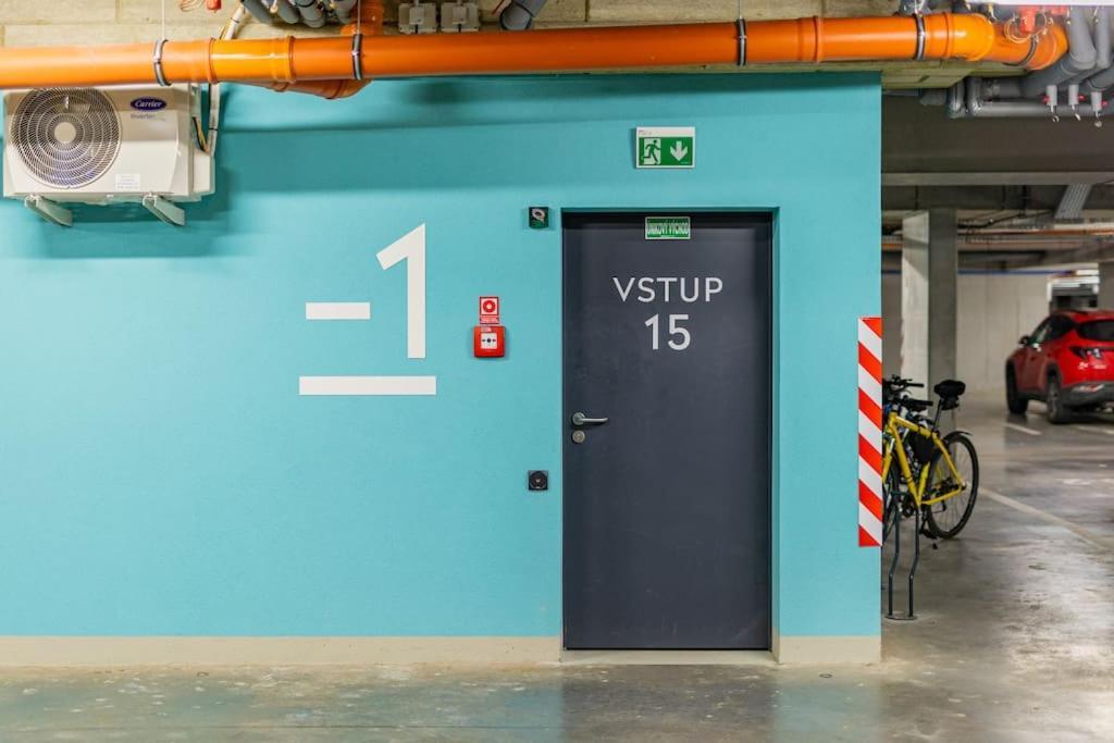 Cityscape Oasis: Active Studio Heaven Bratislava Exterior foto