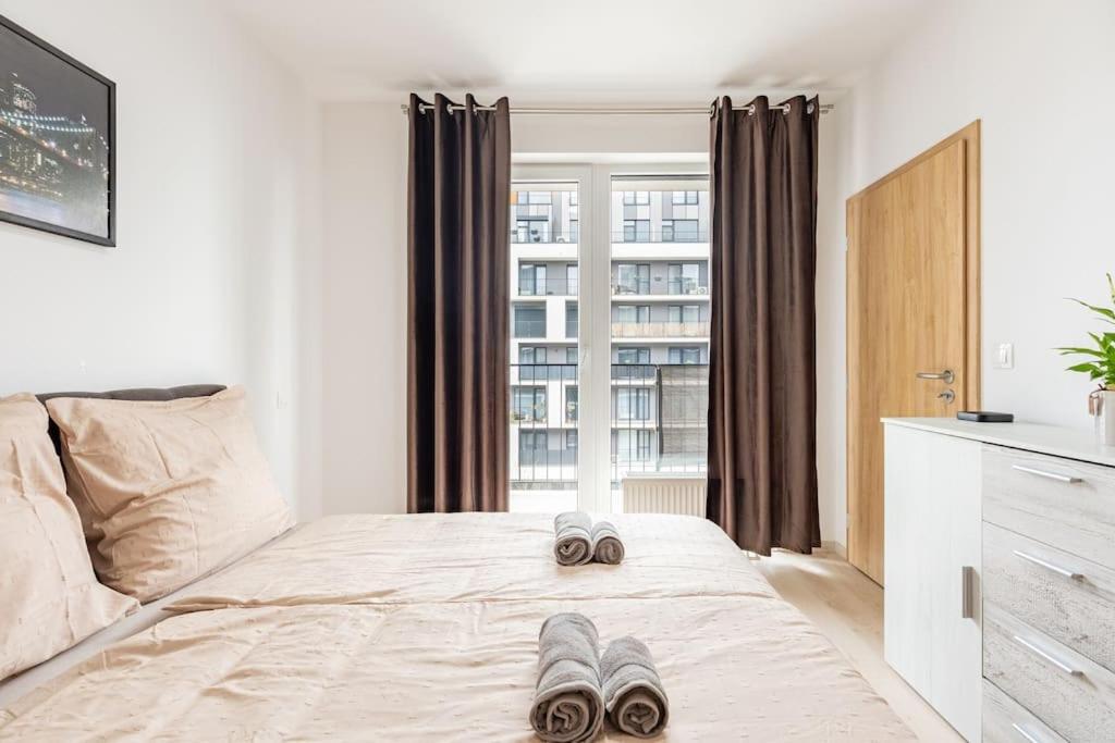 Cityscape Oasis: Active Studio Heaven Bratislava Exterior foto